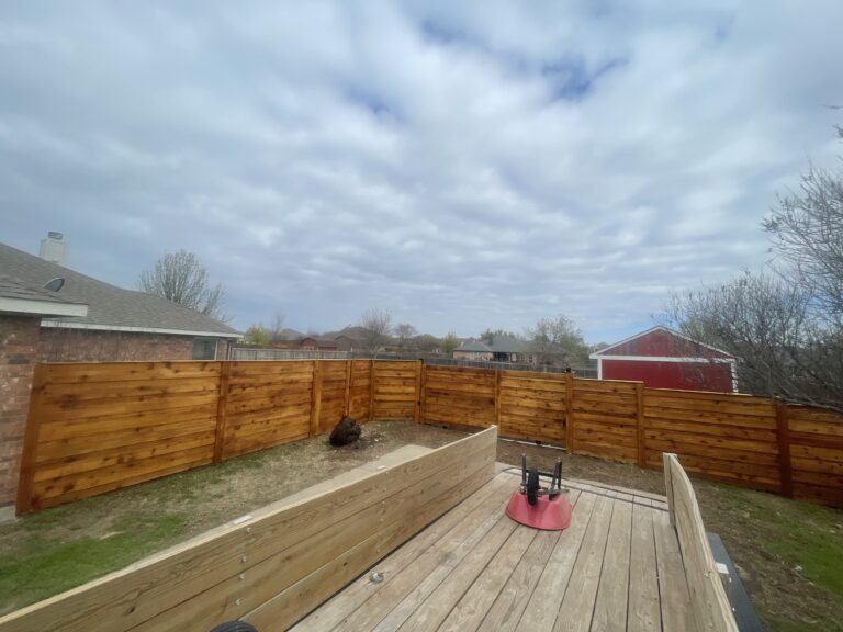 horizontal cedar fence