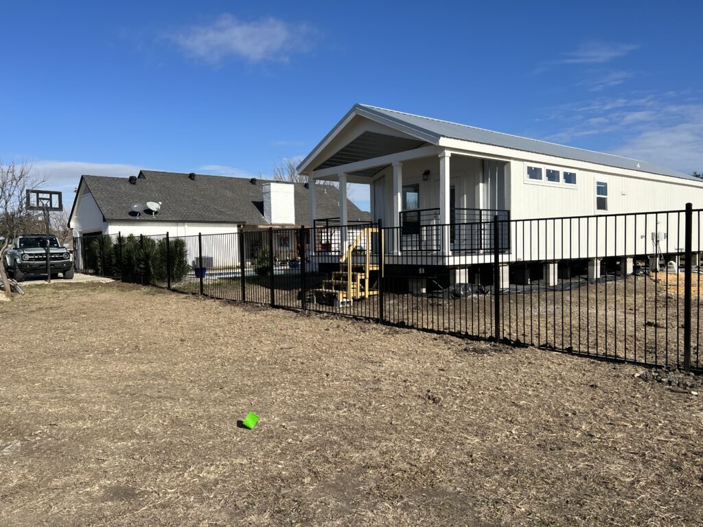 6' Iron Fencing flat top