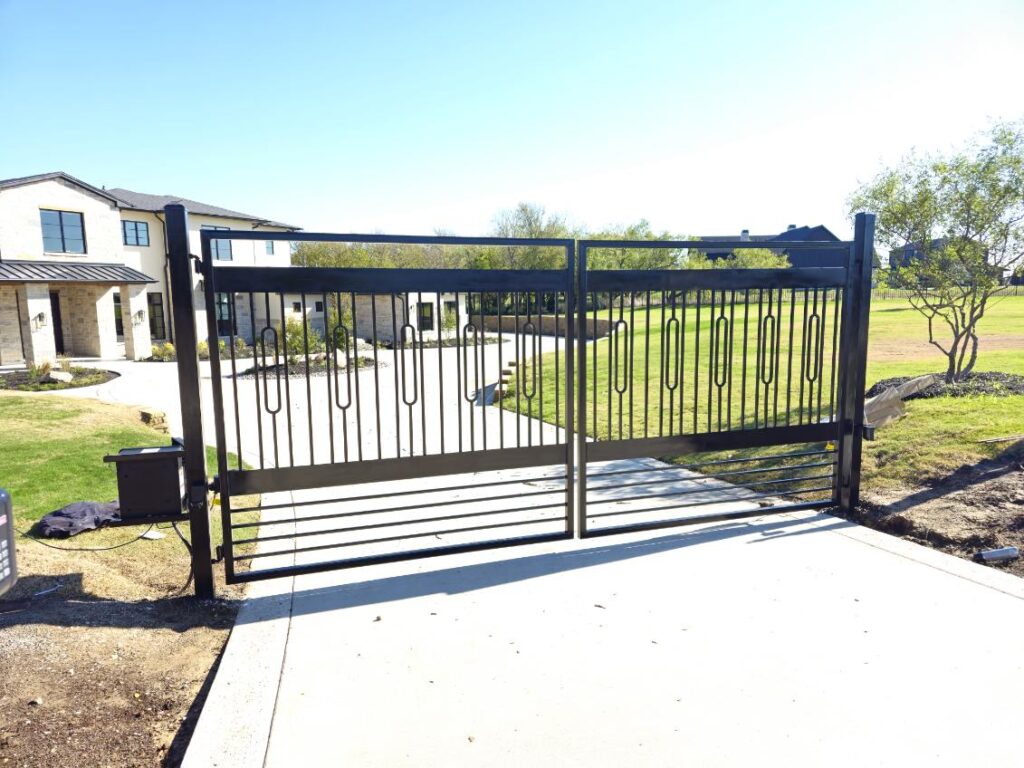 Dual iron Swing gate with liftmaster gate operator